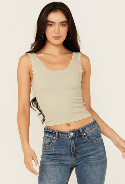 Women's Seamless Ribbed Lace Trimmed Brami